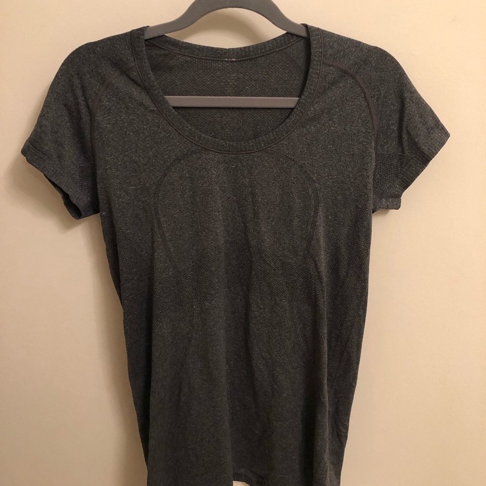 Swiftly Tech Short Sleeve Crew, size 10